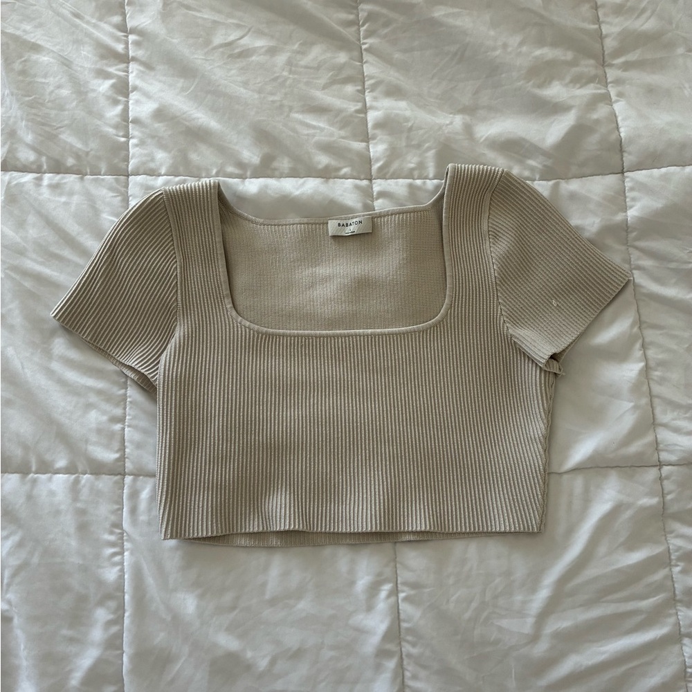 Aritzia Babaton Sculpt Knit Crop Top